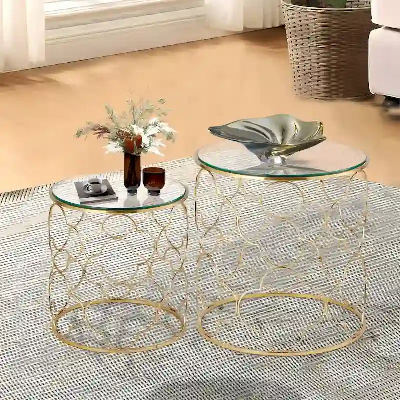 Tables basses gigognes rondes à plateau en verre et structure dorée, lot de 2