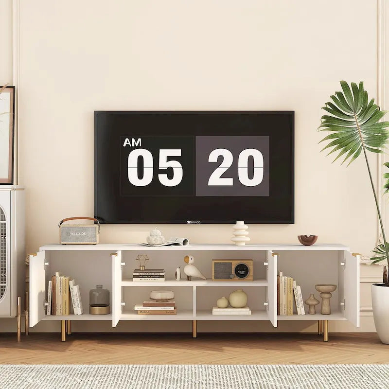 Meuble TV blanc cannelé avec rangement, Console de divertissement à 4 portes pour téléviseurs jusqu'à 79"